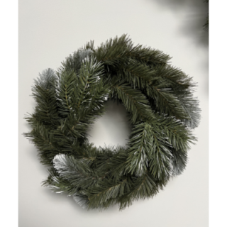 Künstlicher Kranz „Lamia“ – PVC mit Schnee-Effekt, ca. 45cm Durchmesser